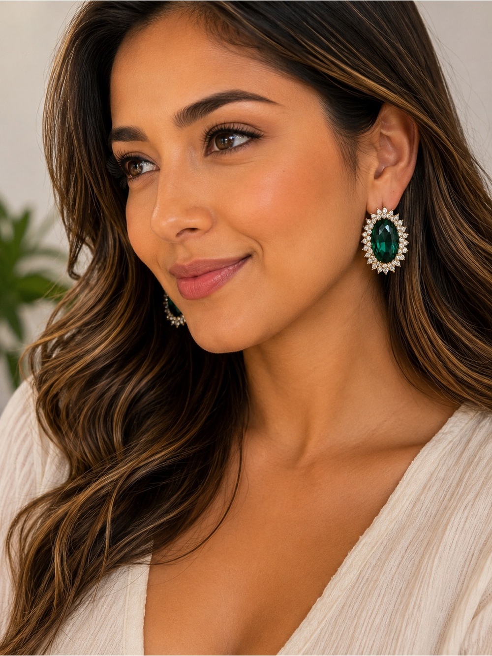 Source Unknown Emerald Crystal Halo Earrings - Gold